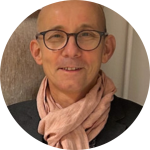 Alain_vf_petit_2.png